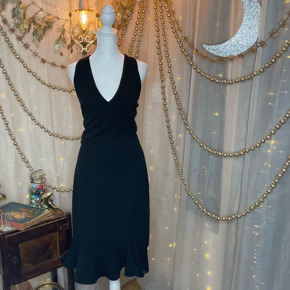 Betsey Johnson Black Sleeveless V-Neck Sheath Dress